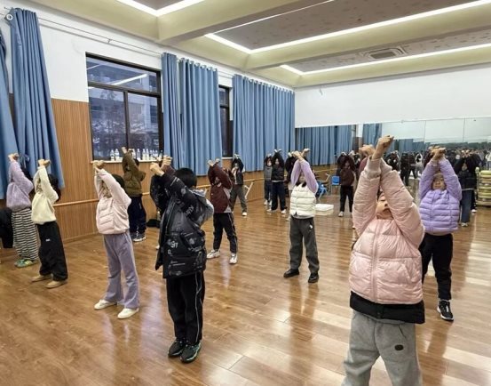 qq_pic_merged_1766123364414